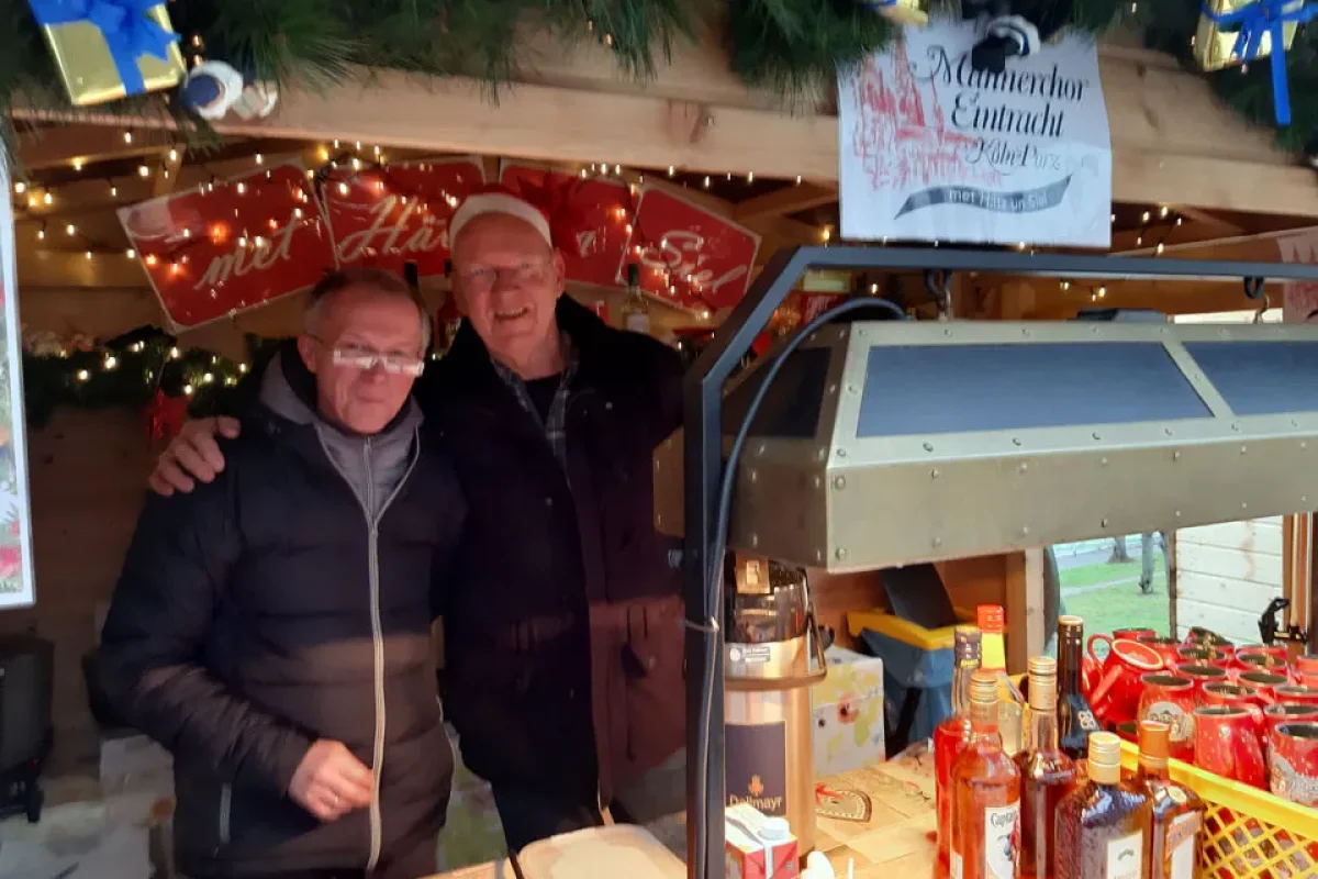 Die Eintracht auf dem Porzer RHEINachtsmarkt